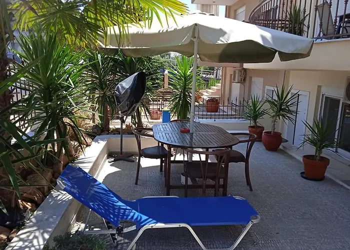 Apartman Blue Moon Néa Mihanióna