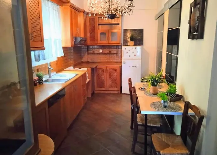 Blue Moon * Nea Michaniona